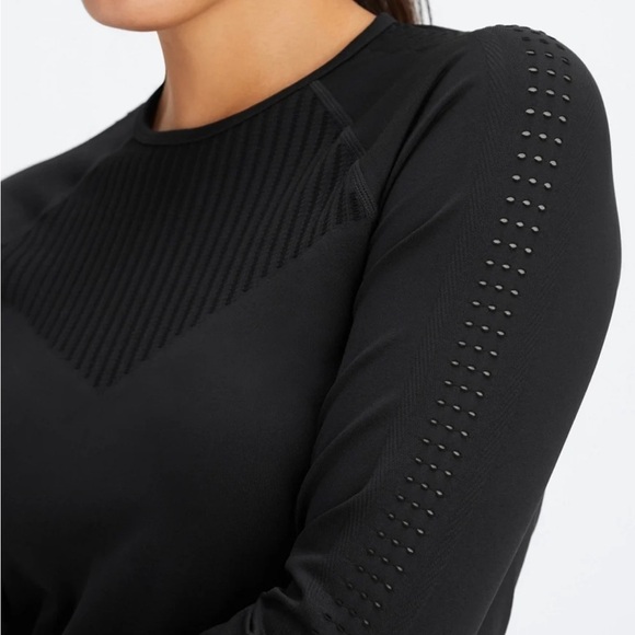 New! Fabletics Sync Seamless Long-Sleeve Top Black XLarge Yoga Minimalist - Picture 4 of 12